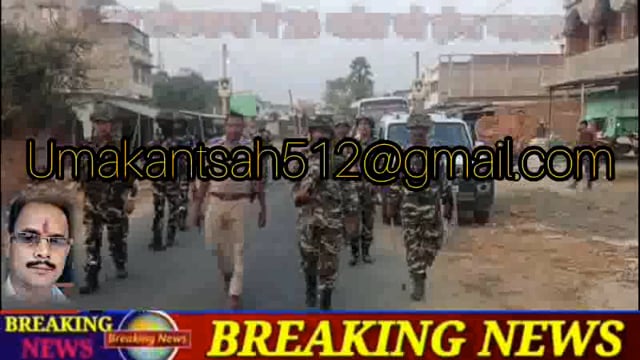 लोकसभा चुनाव को लेकर आनंदपुर थाना पुलिस व जिला अर्ध सैनिक बल ने किया पैदल फ्लेग मार्च, भय मुक्त मतदान करने का किया अपील