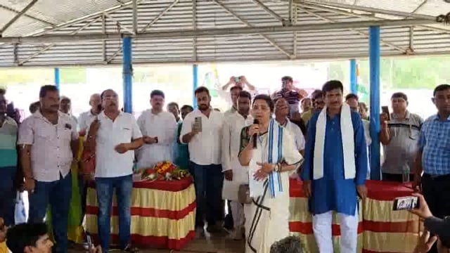 মেদিনীপুর লোকসভা কেন্দ্রের প্রার্থী জুন মালিয়া সমর্থনে এদিন কুদিতে প্রার্থী পরিচিত ও কর্মীসভা অনুষ্ঠিত হলো,