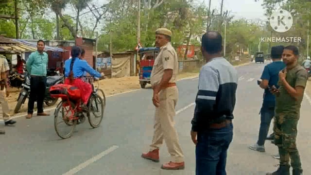 लोकसभा चुनाव को लेकर छोटे बड़े वाहनों का एंट्री क्राइम के तहत किया गया जांच