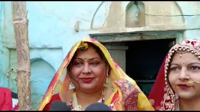 लठा मार होली के मौके पर हुरियारिनों ने क्या कहा