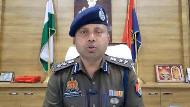 वृंदावन बिहारी जी के दर्शन करने आए श्रद्धालु की अटैक पढ़ने से हुई मंदिर परिसर में मोत 