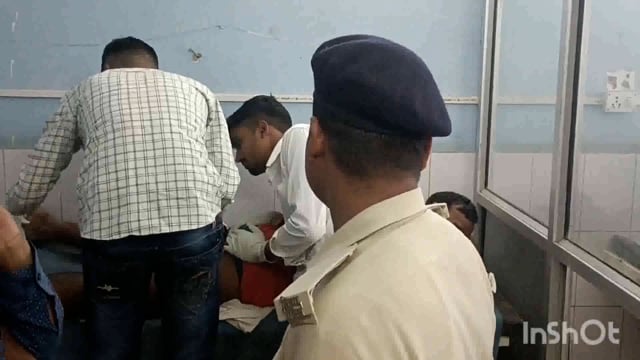 नगर थाना क्षेत्र के औरैया गांव में काम करने के दौरान ग्राइंडर मशीन से एक मजदूर हुआ जख्मी सदर अस्पताल में हुआ उपचार।।