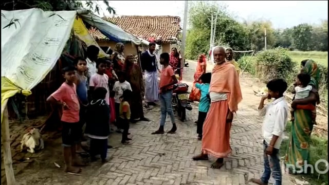 गांव में देखा गया तेंदुआ सूचना पर पहुंची वन विभाग की टीम