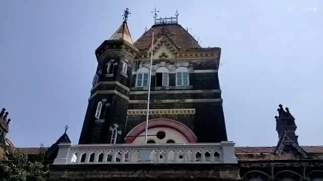 कोल्हापूर CPRH मे न्युटन के खिलाफ FIR दर्ज क्यू नही किया इस मुद्दे को लेकर शिवसेना  आक्रमक पवित्रा.