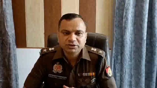 प्रतापगढ़ जिले के पट्टी थानाक्षेत्र के बाइपास नगर पंचायत मोड़ पर 03 अज्ञात पैदल ब्यक्ति द्वारा एक ब्यक्ति को मारी गयी गोली