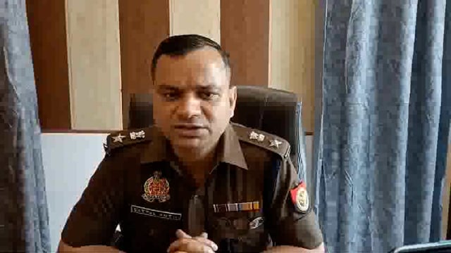 Pratapgarh Jile Mein Patti bypass Mod per Paidal chalne wale Logon Ne Ek vyakti Ko Goli maar Di SP Satpal ji ki bite
