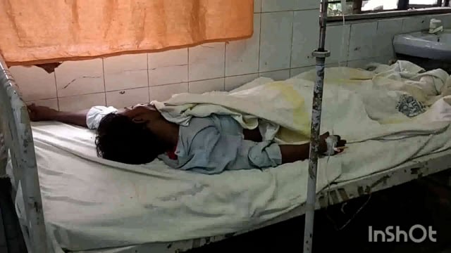 शहर के शहीद द्वार के समीप से नगर थाना पुलिस ने एक शराबी को गिरफ्तार कर लाया सदर अस्पताल।