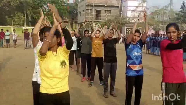 शहर के आर लाल कॉलेज परिसर से बिहार दिवस के मौके पर प्रभात फेरी विकास दौड़ प्रतियोगिता का डीएम एसपी ने दिखाई हरी झंडी