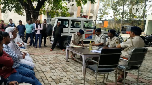 सिरदला प्रखंड के सिरदला व परना डाबर थाने में होली पर्व को लेकर की गयी शांति समिति की बैठक