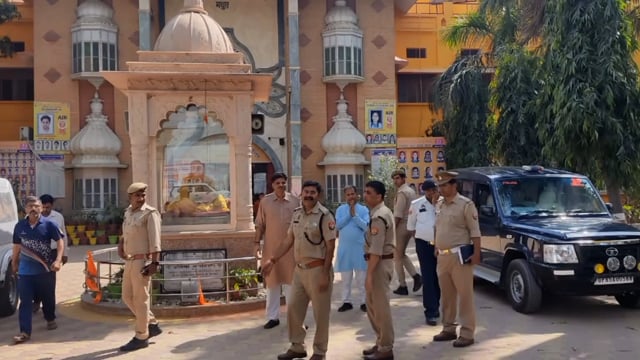 मुख्यमंत्री के आगमन  कार्यक्रम को दृष्टिगत श्री जी बाबा स्कूल में हेलीपैड एवं सुरक्षा व्यवस्था का निरीक्षण किया