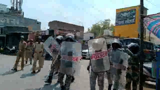 हल्ल्यावर कसा नियंत्रण मिळवायचा,पोलिसांकडून प्रात्याक्षिक सादर