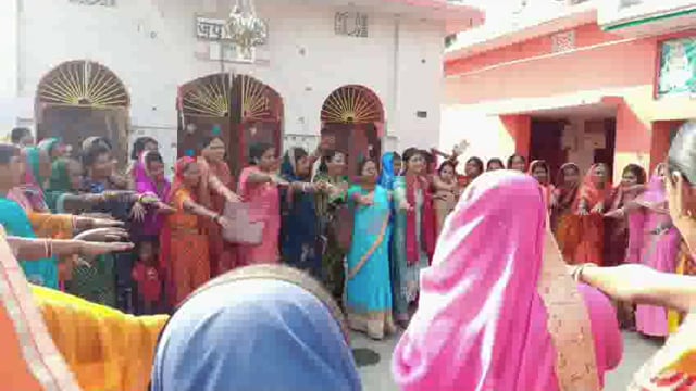 वोट देने जाना है, लोकतंत्र का पर्व मनाना है; स्वीप कार्यक्रम के तहत मतदाताओं को किया जा रहा है जागरूक