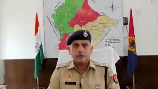 Muslim family ko jabran Rang dalne per Bijnor SP ki bite