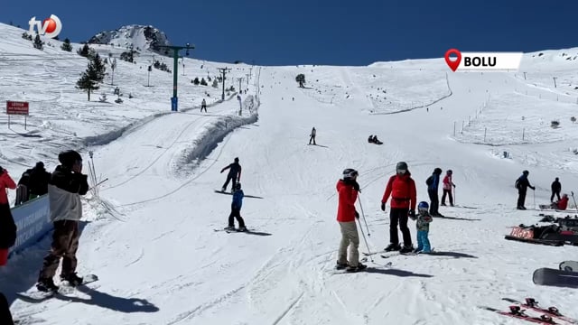 Kartalkaya'da Kayak Sezonu Kapandı Son Günde Kayağın Tadını Çıkardılar