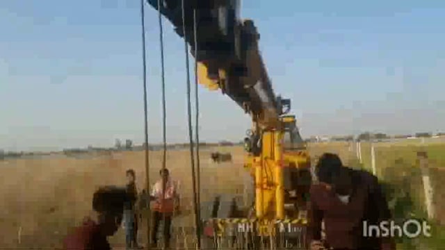 थाना फरह क्षेत्र हिंदुस्तान कॉलेज के पास गहरे बोरवेल में गिरे नंदी महाराज बृजवासी गौ रक्षक टीम ने बचाई जान