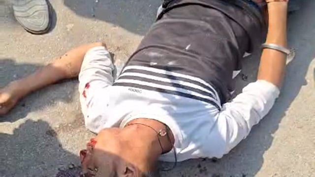 ब्रेकिंग न्यूज़ 
अंबेडकरनगर
दो बाइको के आपस में टकरा जाने से हुई दो युवक की मौत तीन गंभीर अवस्था में सीएससी नागपुर लोगों द्वारा पहुंचाया गया।