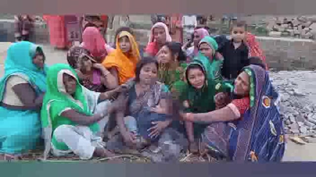  युवकों की बाइक वा मोपेड की टक्कर से हुई मौत, परिवार में मचा कोरमा गमगीन माहौल में हुआ अंतिम संस्कार 