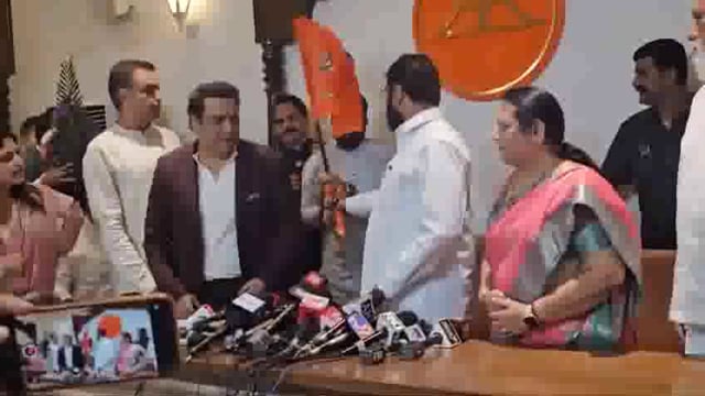 Maharashtra Mein abhineta Bollywood Govinda Ne Shivsena ki sadsyata grahan ki