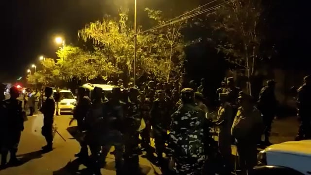 मुख्तार अंसारी की हार्ट अटैक से मौत मऊ और गाज़ीपुर में बढ़ाई गई सुरक्षा
बांदा में भी सुरक्षा के विशेष इंतजाम
बड़ी संख्या में पुलिसकर्मी तैनात
पीएचक्यू ने सतर्कता बरतने के दिये निर्दश.