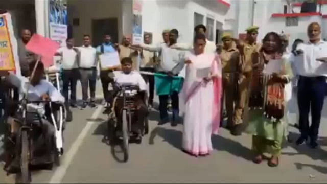  Bahraich: ब्रेकिंग न्यूज़ बहराइच मतदाताओं को जागरूक करने के लिए दिव्यांगों ने निकाली रैली