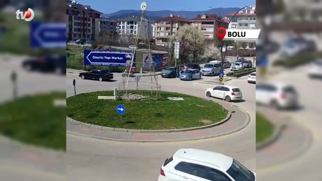 Yol Verme Tartışmasında Yumruklar Havada Uçuştu