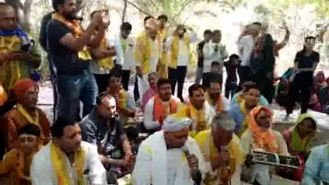 मांट: फाग महोत्सव में होली के रसियों से‌ गूंजा वंशीवट।