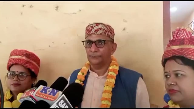 वाराणसी उल्लू नहीं करता कभी उल्लू पानी की बात उल्लू पानी की बात करता आदमी की जात  माजिद अख्तर जिला बनारस 
