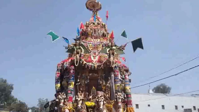 ब्रह्मोत्सव मेला के सातवें दिन चंदन के 50 फीट ऊंचे रथ में सवार हुए भगवान गोदारंगमन्नार ने, हजारों भक्तों को दिए दर्शन। 