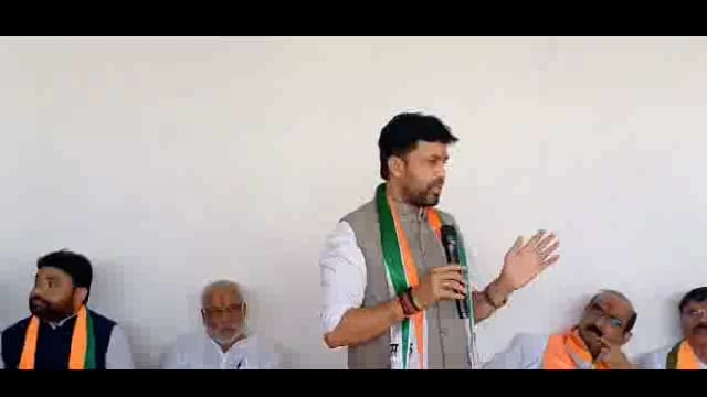 काँग्रेसच्या भूलथापांना बळी पडू,कॅबिनेट मंत्री संजय बनसोडे यांचे कार्यकर्त्यांना आवाहन