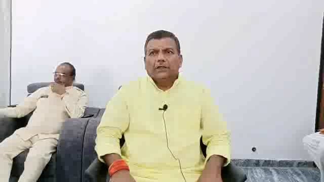 भाजप व काँग्रेसच्या उमेदवारांना उखडून टाकण्यासाठी जनता माझ्या पाठीशी,वंचितचे उमेदवार नरसिंगराव उदगीरकर