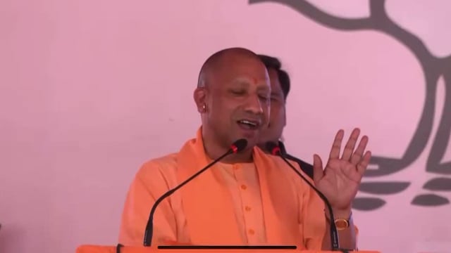 मुख्यमंत्री योगी आदित्यनाथ ने हेमा मालिनी के नामांकन के मौके पर मुख्य रूप से मथुरा नगरी पर फोकस बताया