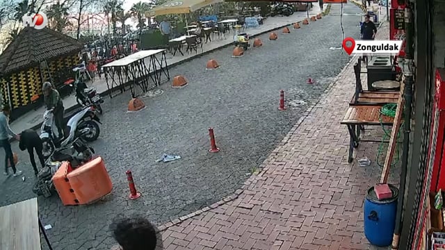 İki Motosikletin Çarpıştığı Kaza Anı Güvenlik Kamerasında