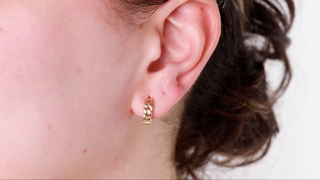 Curb Chain Huggies - Video