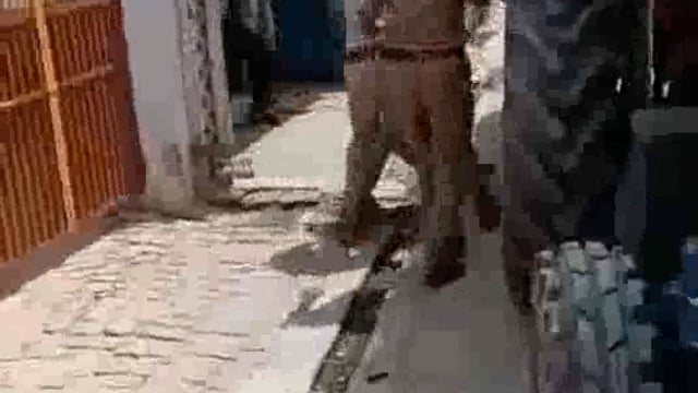 आरोपी को पकड़ने गई बल्देव पुलिस का अमानवीय चेहरा आया सामने मानवाधिकार व उच्च न्यायालय की उड़ाई धज्जियां