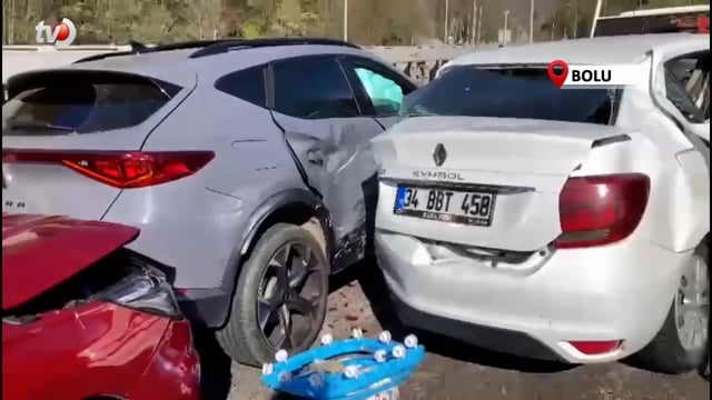 Bayram Trafiğinde Kazaya Ulaşmak İçin Yola Çıkan Ambulansın Zor Anları Kamerada