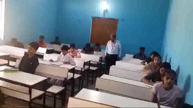 जलालाबाद नगर के सरस्वती विद्या मंदिर की प्रवेश परीक्षा डेढ़ सौ छात्र छात्राओं ने लिया भाग