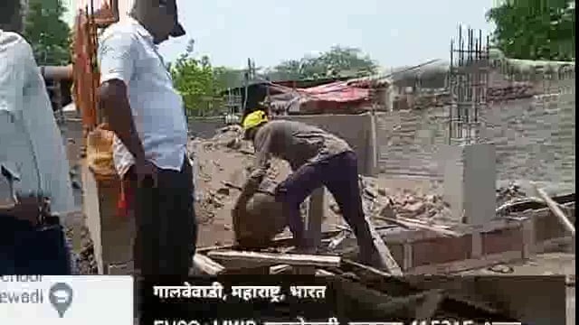 गळवेवाडी ग्रामपंचायत,ग्रामसेवक यांचेकडून पद व अधिकाराचा दुरुपयोग; खाजगी मालकीच्या जागेवर अतिक्रमण; जागा मालकांच्या विरोधात शासकीय कामात अडथळा आणल्याची तक्रार