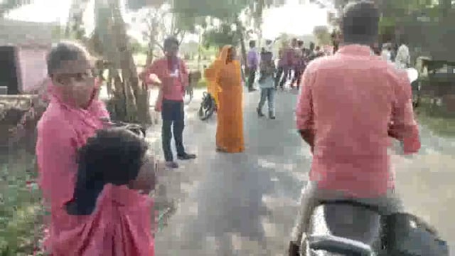  सोनबरसा में अज्ञात बाइक सवार की चपेट में आने से तीन वर्षीय बच्ची घायल