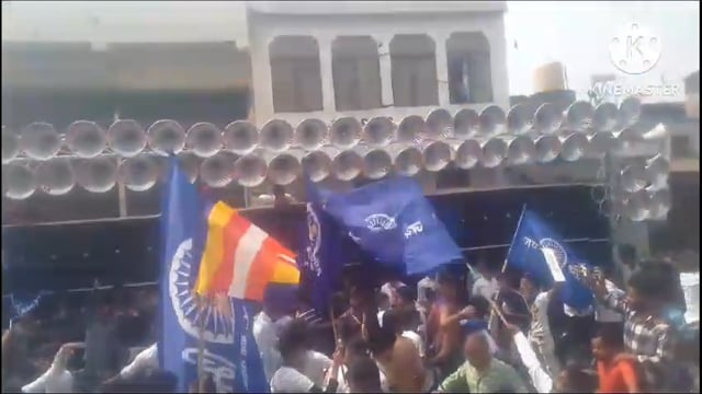 संविधान को भारत देश में लाने वाले डॉक्टर भीमराव अंबेडकर साहब की जयंती पर आगरा शहर में होने वाले जलसे का एक दृश्य 