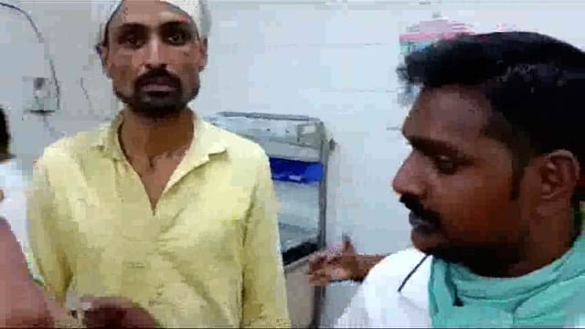 जौनपुर से पूर्व सांसद धनंजय सिंह के निजी अंगरक्षक को गोलियों से भून दिया गया.
क्या यही अपराध पर अंकुश लगा हुआ है
अपराधियों को भाजपा में शामिल किया जा रहा है और यह सिलसिला जारी है.