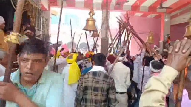 मथुरा जिले का ऐसा एकमात्र मंदिर जहां होती है देवी मां की लठ्ठ से पूजा