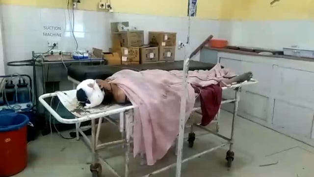 रेलवे पुलिस ने महिला को गंभीर घायल हालत में जिला अस्पताल में कराया भर्ती महिला की नहीं हो सकी पहचान