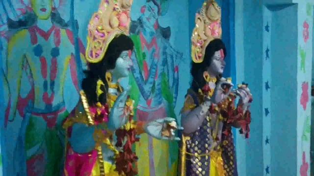 प्राचीन चैतीदुर्गा मंदिर में प्रतिस्थापित मां भगवती की प्रतिमा का धूमधाम से सजल नेत्रों द्वारा किया गया विसर्जन 