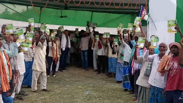 एनडीए कार्यकर्ताओं ने झोंकी ताकत, सरकार की जनकल्याणकारी योजनाओं को गिनाते हुए गिरधारी यादव के लिए मांगा वोट