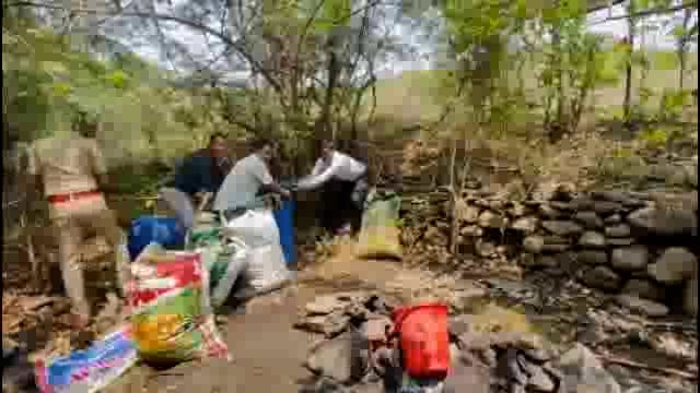 डोंगरशेळकी तांडा येथे गावठी हातभट्टी दारूवर छापा,1 लाख 8 हजार 810 रुपयांचा मुद्देमाल केला नाश