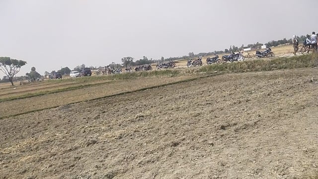 बाघराय थाना क्षेत्र के पीथीपुर ग्राम सभा के गोखईपुर के राममिलन पटेल की ओवरलोड ट्रैक्टर की चपेट में आने से अधेड़ की मौत,