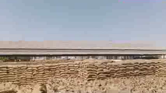 GRAIN MARKET UNLIFT WHEAT BAG 
