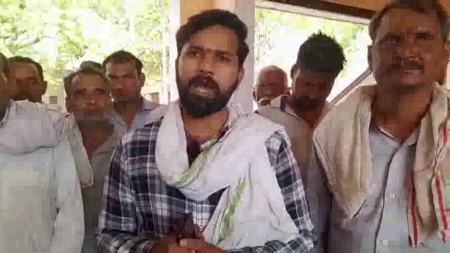 छाता के देवपुरा में विकास न होने के चलते ग्रामीणों ने मतदान का बहिष्कार किया प्रशासन का कोई बड़ा अधिकारी नहीं पहुंचा