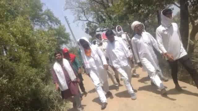 थरथरी प्रखंड  मे गांव गांव जाकर संदीप सौरव ने गांव जाकर सभी आम जनता से मिले 