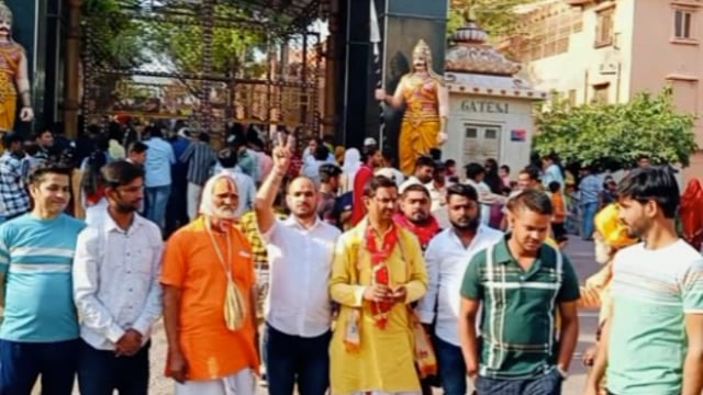 श्रीकृष्ण जन्मस्थान से शाही ईदगाह मस्जिद को हटाने वाले केस मे हुई सुनवाई लगातार 3 दिन से हो रही है न्यायालय में बहस